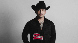 Christian Nodal: &ldquo;Mami no termin&eacute; la prepa, pero estoy terminando una prepa&rdquo;