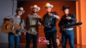 &iexcl;Se va de la m&uacute;sica regional al cristianismo el vocalista de Marca Registrada!