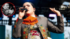 Alejandro Fern&aacute;ndez apoya a su hija Camila, tras equivocarse al interpretar el Himno Nacional