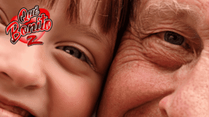 Tiene 18 años pero parece un abuelo de 80