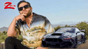 Luis R Conriquez cumple su anhelo de ni&ntilde;o y se compra el auto de sus sue&ntilde;os