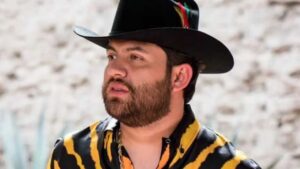 Luis R. Conriquez acusado de posesi&oacute;n de veh&iacute;culo robado