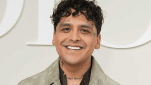 Christian Nodal revela incómodo momento en Japón al dejar propina