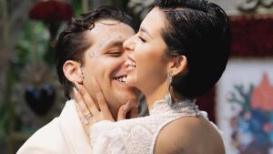 &Aacute;ngela Aguilar tendr&iacute;a informante en el equipo de Nodal para vigilarlo