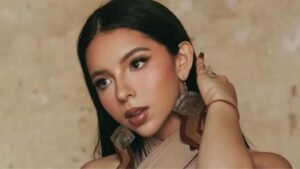 &Aacute;ngela Aguilar insin&uacute;a que su relaci&oacute;n con Nodal comenz&oacute; antes de que &eacute;l dejara a Cazzu