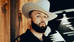 Car&iacute;n Le&oacute;n apoya a fundaci&oacute;n que rescata perros y gatos