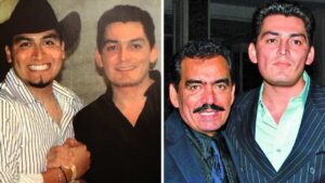 Jos&eacute; Manuel Figueroa visita tumba de Trigo Figueroa y mausoleo de Joan Sebastian