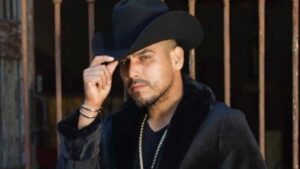 Espinoza Paz creó “La número 20” para Sergio Vega: la canción ideal para desahogarte contra el ex que te lastimó