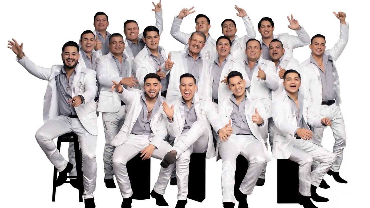 La Arrolladora Banda El Lim&oacute;n invita a concierto VIP al joven que los mencion&oacute; en su discurso de graduaci&oacute;n