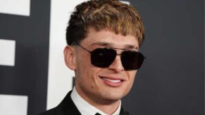 Peso Pluma hace historia con Premio Billboard Vanguardia