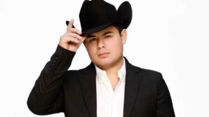 Alfredo Olivas desmiente atentado en Tamaulipas y muestra evidencia de que está bien