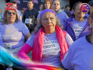 #Galer&iacute;a | Azcapotzalco se une y corre en la Carrera 8M violeta