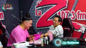 #LosReZidentes | &iexcl;Beto Fabi&aacute;n se tat&uacute;a en vivo con un experto en el mundo de los tatuajes!