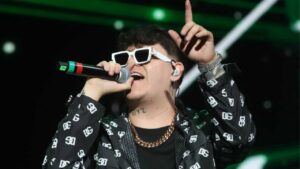 Junior H recibe homenaje en Veracruz mientras crece el esc&aacute;ndalo por su investigaci&oacute;n en Jalisco