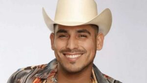 Espinoza Paz contó su peor desamor en una canción que casi nadie escuchó