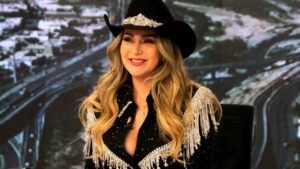 Alicia Villarreal aclara si su noviazgo provocó un conflicto con sus hijos