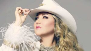 Alicia Villarreal regresa al Auditorio Nacional mientras su vida personal sigue en boca de todos