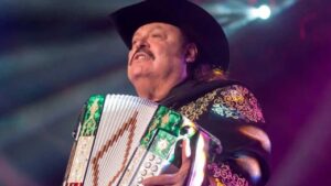 Ram&oacute;n Ayala responde a acusaciones contra su hijo y asegura que intentan manchar su nombre