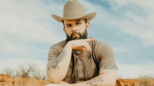 ¿Se arrepintió? Carín León lanza fuerte advertencia tras ser vinculado nuevamente con Ángela Aguilar