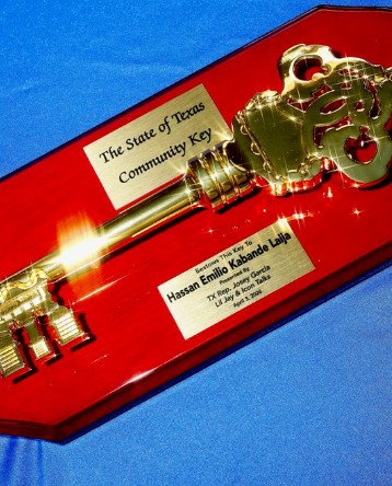 Peso Pluma es reconocido oficialmente con un d&iacute;a en su honor