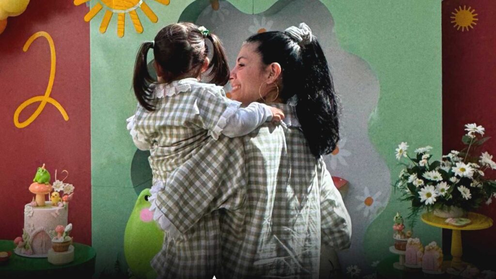 Cazzu derrota a Christian Nodal y logra llevarse a Inti a su gira por Estados Unidos