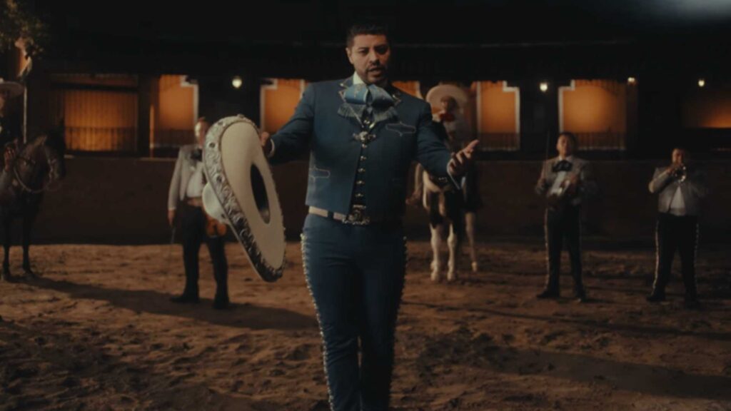 Grupo Firme cambiará el nombre de uno de sus más grandes éxitos por estrategia digital