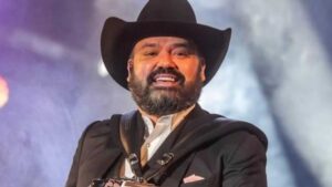 Ricky Muñoz dice NO a las colaboraciones en el nuevo disco de Intocable