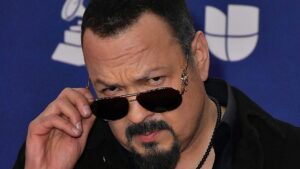 Pepe Aguilar lanza mensajes sobre traici&oacute;n y lealtad en medio del esc&aacute;ndalo de su hija &Aacute;ngela