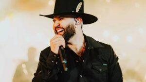 Car&iacute;n Le&oacute;n cant&oacute; a capela en Supernova G&eacute;nesis 2026 tras un error de producci&oacute;n que se volvi&oacute; viral