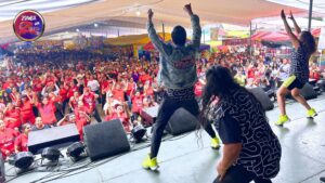 Zumba con Z en la Feria de la Nieve en Tulyehualco