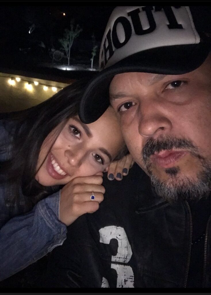 Pepe Aguilar habr&iacute;a viajado de emergencia a Londres tras fuerte esc&aacute;ndalo de su hija Aneliz