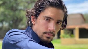 Alex Fernández apuesta por el mariachi-pop y prepara una noche inédita en CDMX antes del lanzamiento de su nuevo álbum