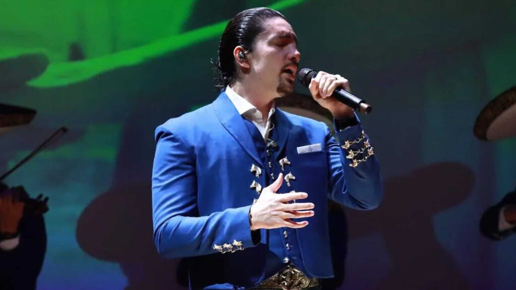 Alex Fernández apuesta por el mariachi-pop y prepara una noche inédita en CDMX antes del lanzamiento de su nuevo álbum