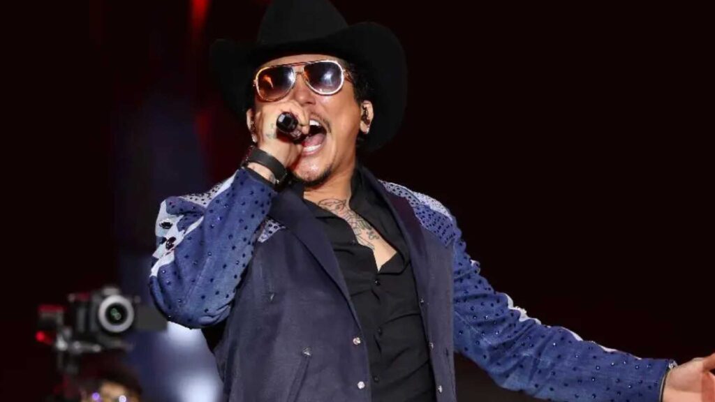 Edwin Luna presenta "Desde el Coraz&oacute;n", el &aacute;lbum con el que busca conquistar nuevas generaciones sin perder su esencia