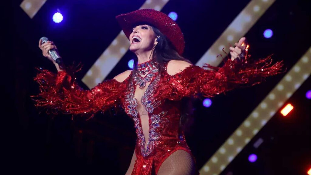 Ana Bárbara sorprende a sus fans con el estreno de su nuevo EP