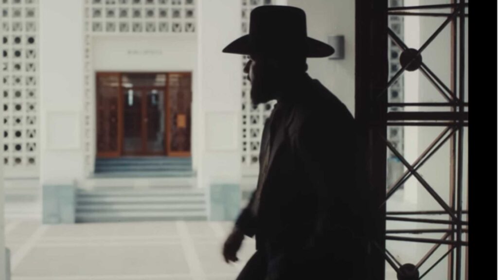 Car&iacute;n Le&oacute;n vuelve a su tierra y presume Hermosillo en nuevo videoclip