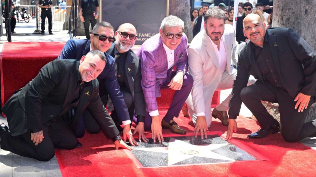Intocable recibe su merecida estrella en el Paseo de la Fama de Hollywood