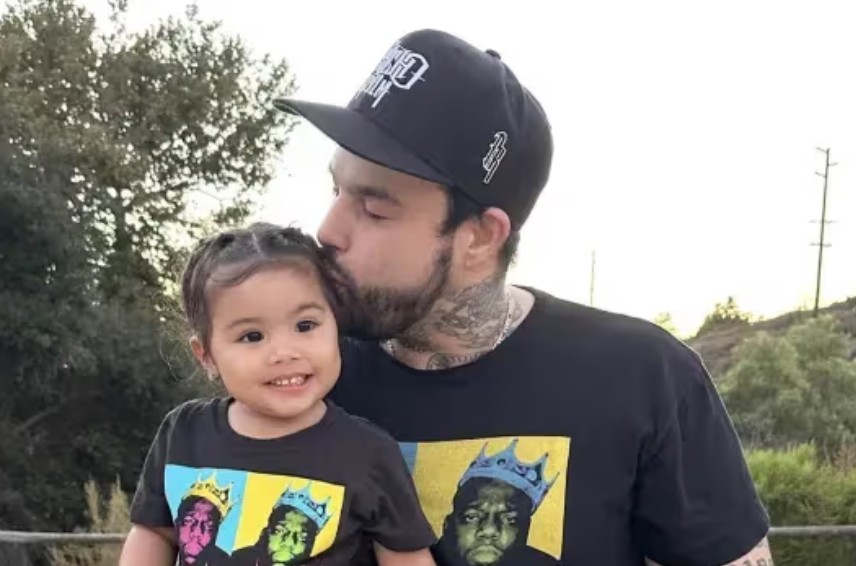 Emiliano Aguilar se tatúa la cabeza y revela el tierno significado detrás del nombre