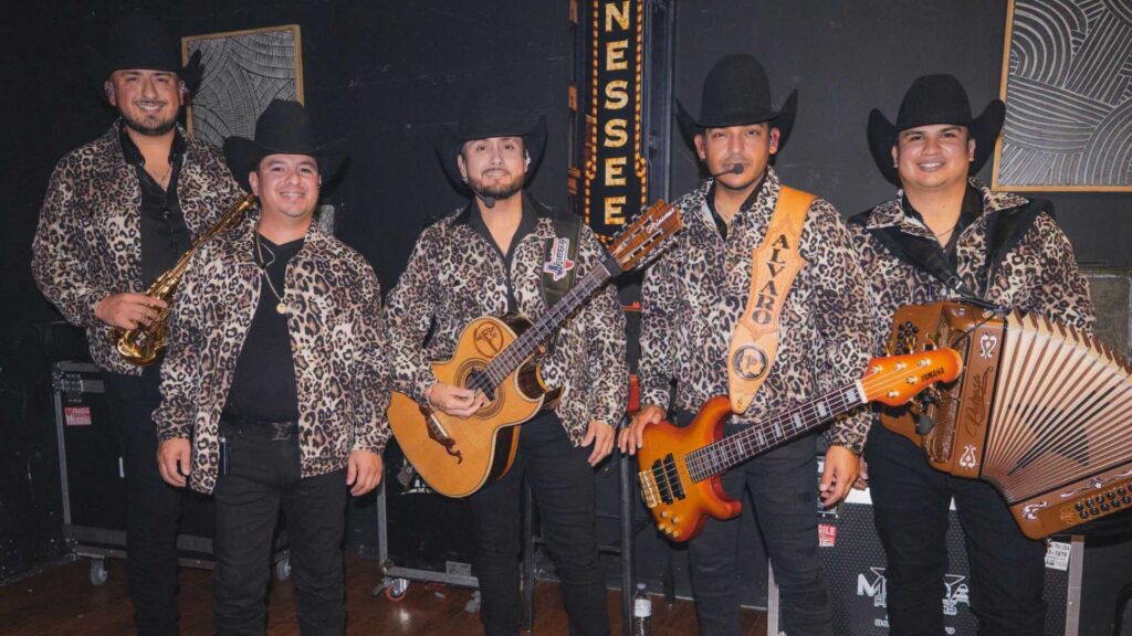 La Fiera de Ojinaga sorprende a sus fans con la grabaci&oacute;n de su nuevo videoclip en Texas