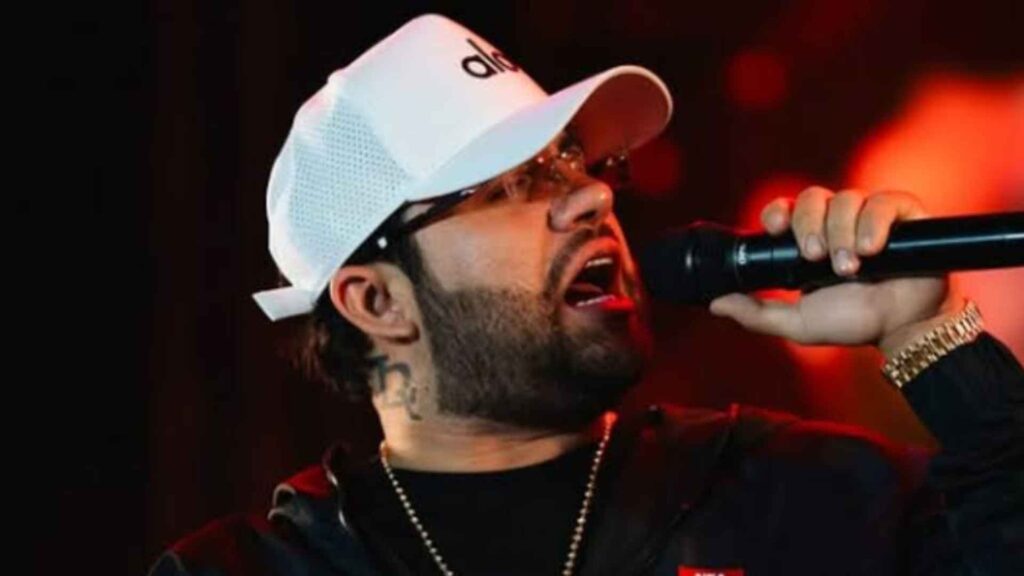 Luis R Conriquez sorprende a sus seguidores con su nueva faceta musical tras dejar los corridos bélicos
