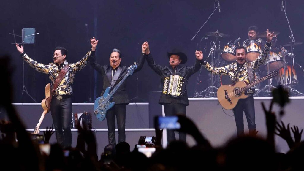 Los Tigres del Norte estrenan nueva canción y apadrinan a jóvenes talentos