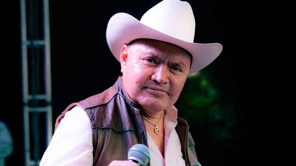 Vocalista de Beto y sus Canarios sufre ataque armado antes de concierto