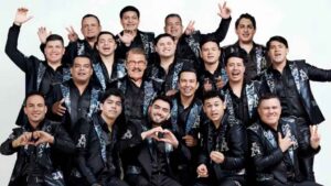 La Arrolladora Banda El Limón vuelve con temas que duelen, enamoran y se cantan a todo pulmón