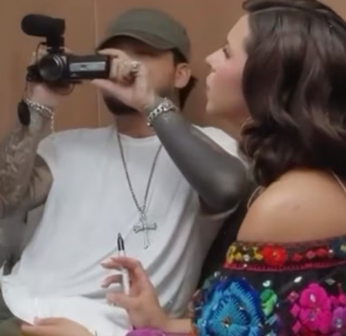 Christian Nodal cubre sus tatuajes y así luce su brazo tras la decisión