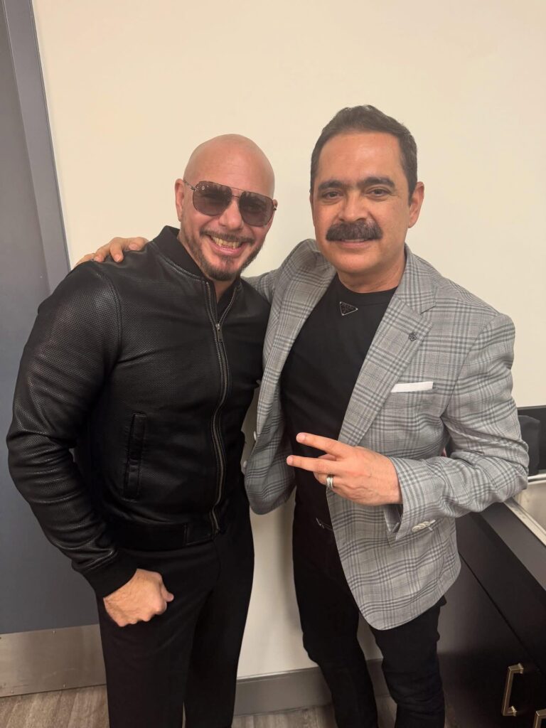 Los Tucanes de Tijuana sorprenden con la nueva versi&oacute;n de "La Chona" junto a Pitbull