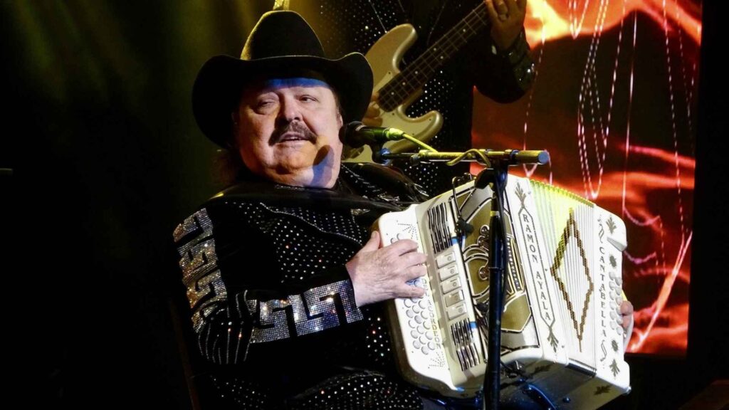 Ram&oacute;n Ayala prepara su hist&oacute;rico y emotivo adi&oacute;s en un magno concierto en la Plaza M&eacute;xico