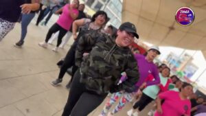 🎶💃 Así se vivió la #ZumbaConZ en Huixquilucan | Baile, premios y mucha diversión 💜🎁