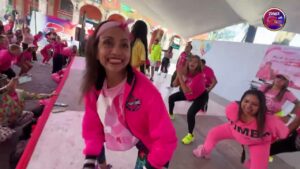 Así se vivió la #ZumbaConZ en Teotihuacán: Baile, familias y concientización sobre el cáncer de mama