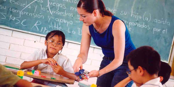Blog_20160817_Joya_EvitaElAcosoEscolar_Maestra