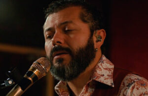 Edgar Oceransky: 10 datos que NO conoc&iacute;as del cantante y compositor
